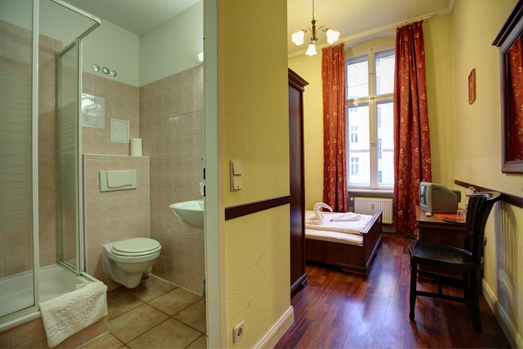 Bernstein Am Kurfürstendamm Hotel 3*